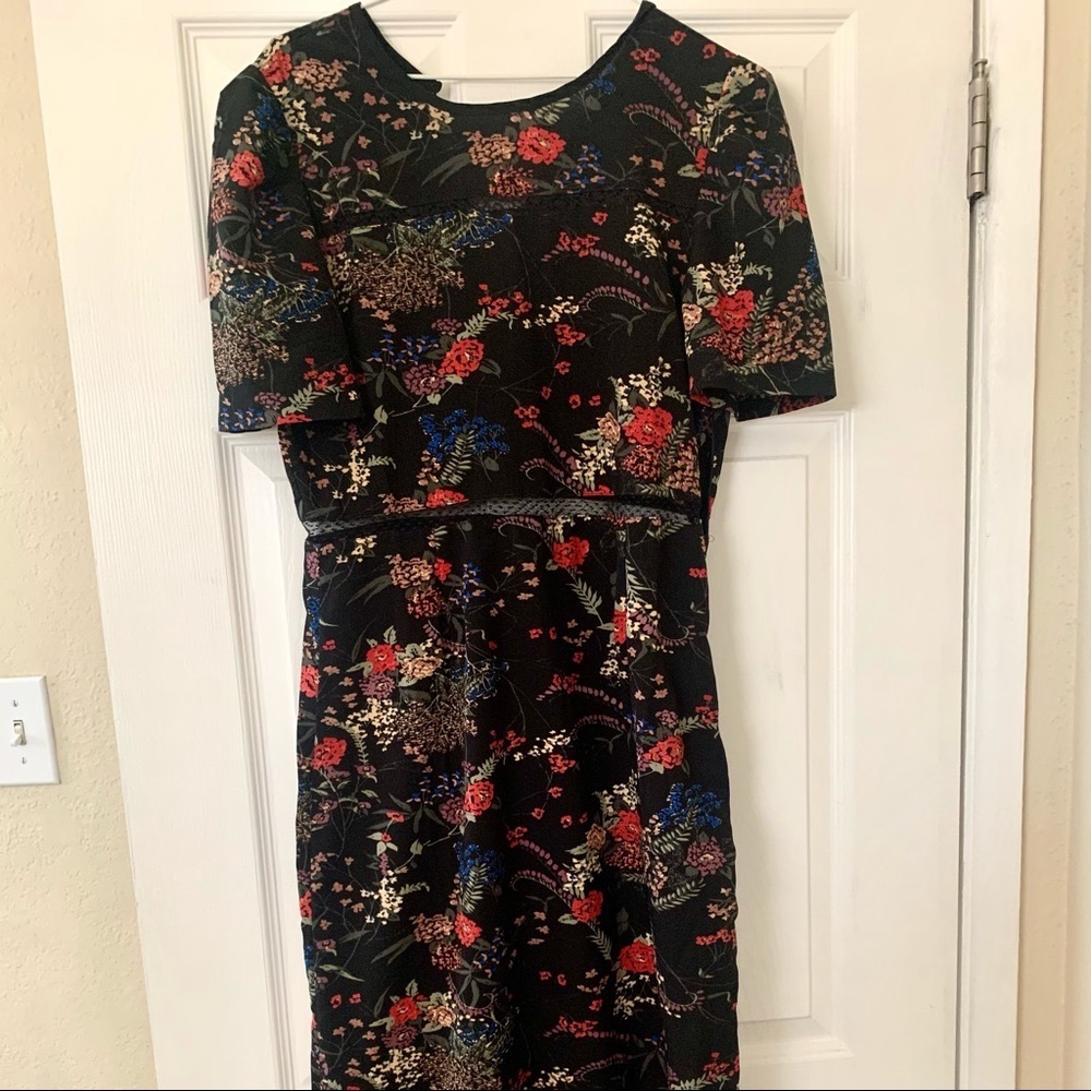 Best Mountain Navy Floral Dress